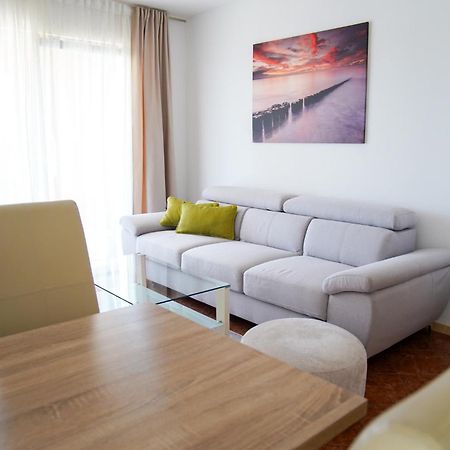Апартаменти Apartman Lana Омишаль Екстер'єр фото